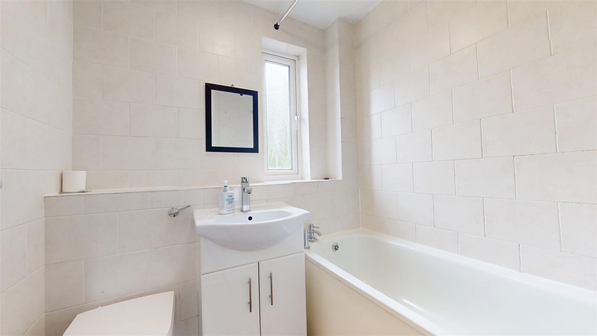 Arlott Crescent, Oldbrook, Milton Keynes